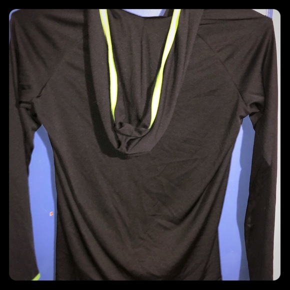 Vogo Athletic woman’s medium hoodie - Picture 2 of 2